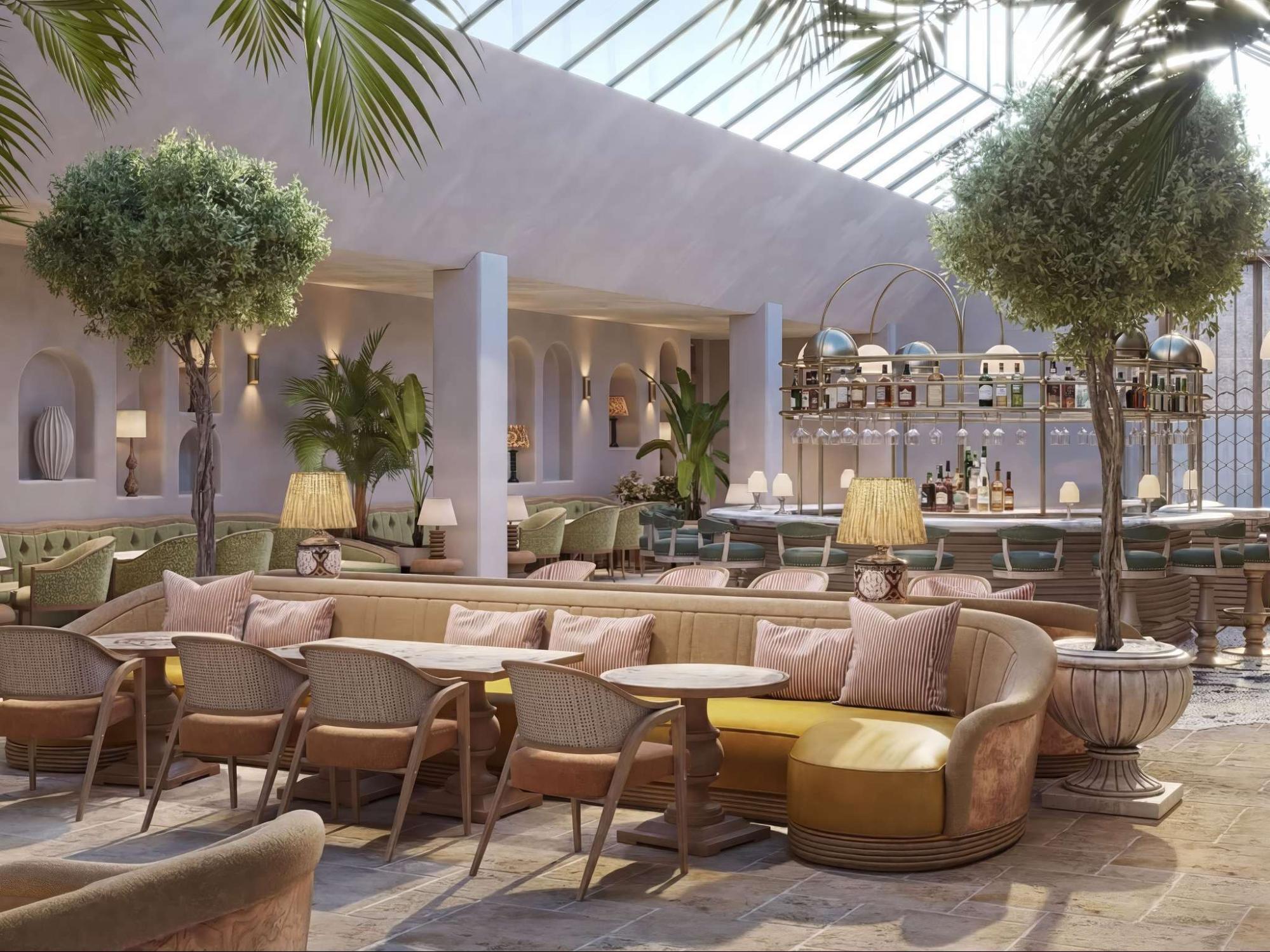 Elegant restaurant and bar at Fairmont Cheshire, The Mere