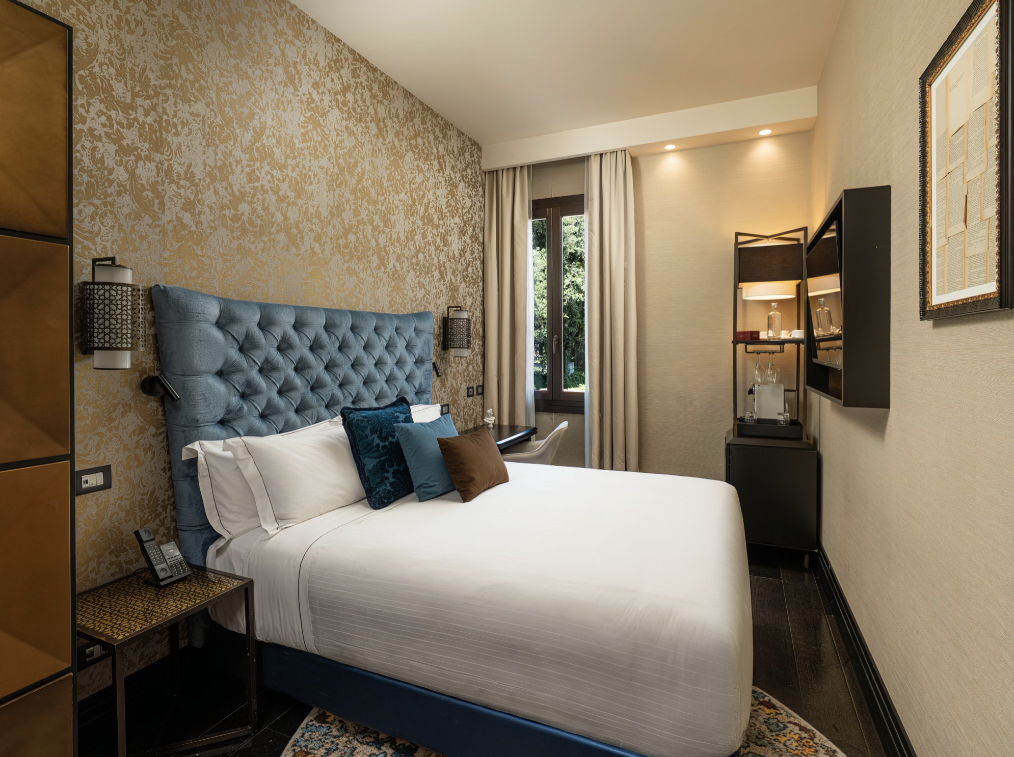Guest room at The Venice Times