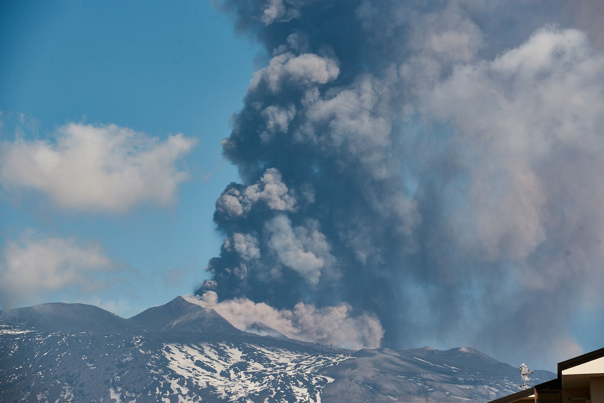 Mount Etna releasing a large ash plume