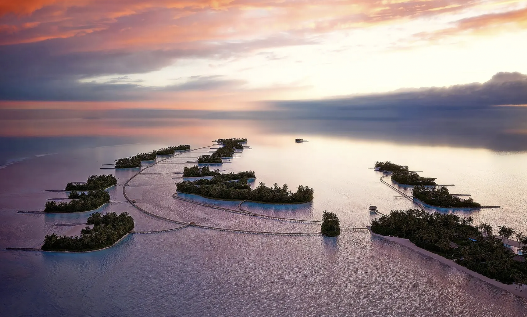 Amanolu islands in Vaavu Atoll