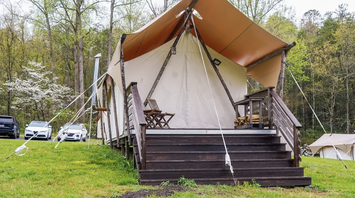 Luxury glamping: A tourist shared 4 details that made her outdoor vacation more comfortable