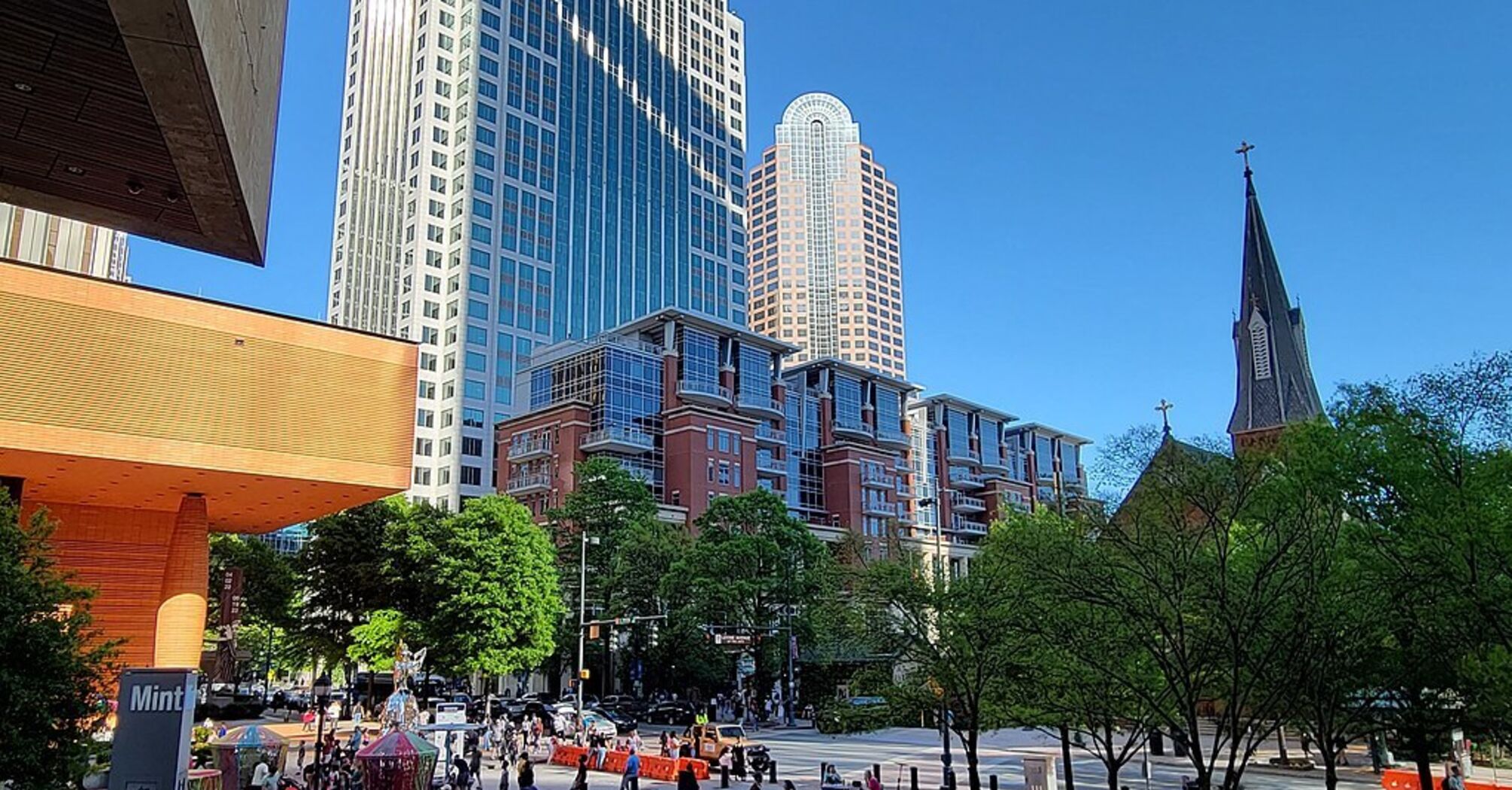 New museums and expositions in Charlotte: vacation in North Carolina