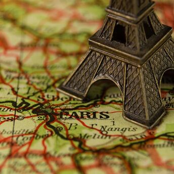 Attractions to see in Paris: a guide to the most popular locations