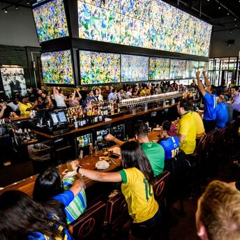 Sports bars in Boston, MA: 10 places to watch the games with drinks and company