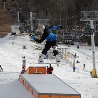  Top 13 best places to ski near Washington, DC. Flying vacations with a win over snowy hills 