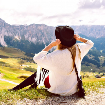 Switzerland will pay Ukrainian refugees to return home