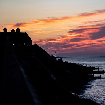 Charming Norfolk: why tourists choose a vacation by the sea in winter