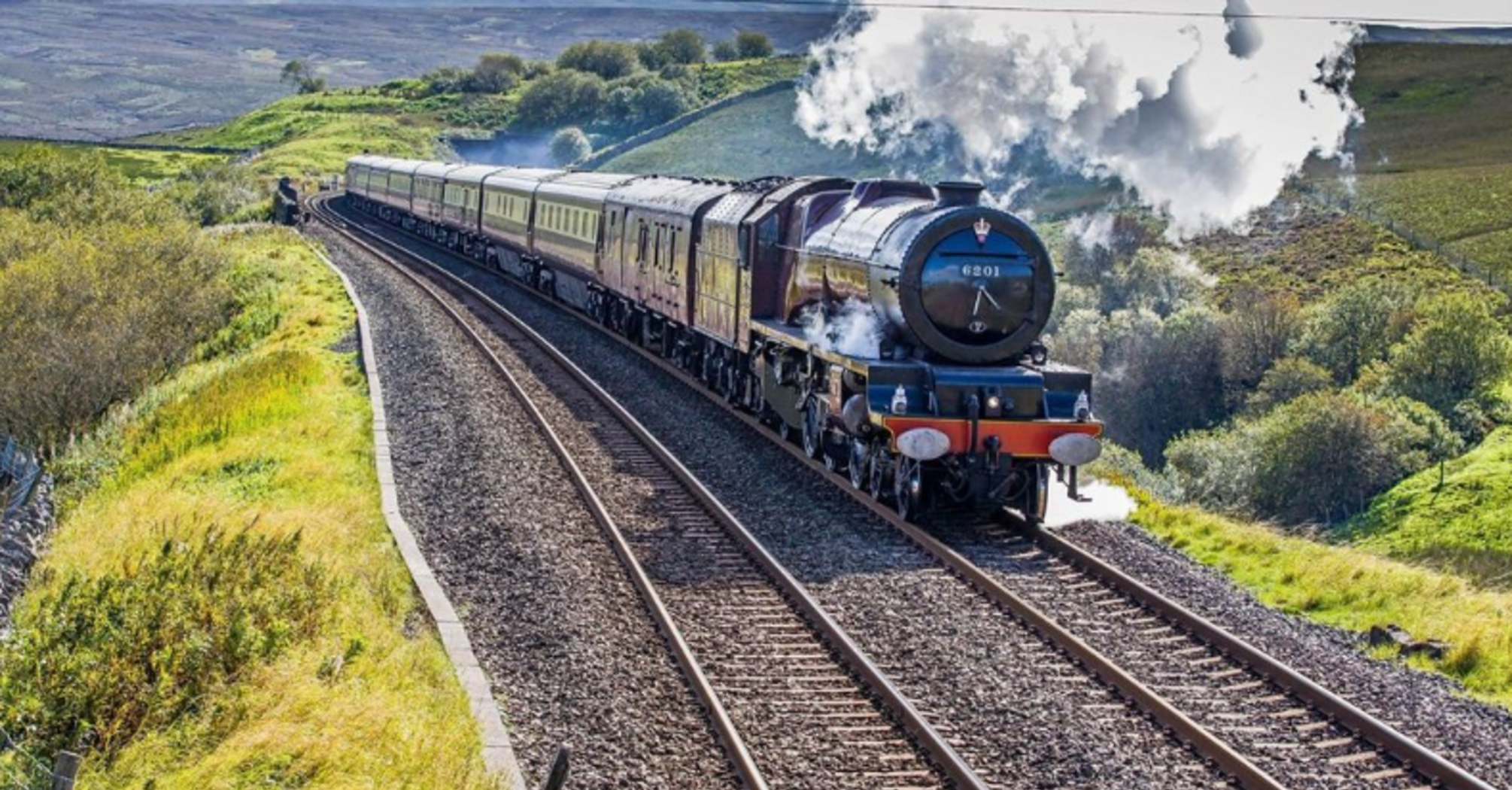 New Hit: Christmas Dinner for 395 pounds on a steam train in the UK
