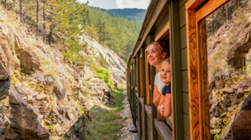 Travel by train from Alaska to Peru: popular train routes