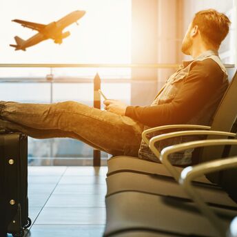 Three life hacks for sleeping at the airport if your flight is delayed for a long time