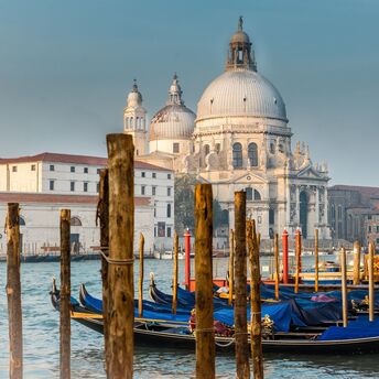 Venice announced the introduction of a tax on tourists
