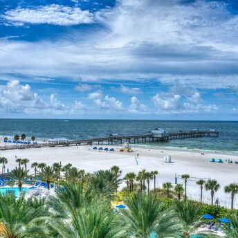 Top 5 Florida resorts from bungalow vacations and poolside cocktails to historic tours and tropical oases