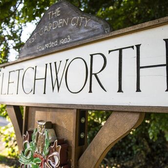 A green and comfortable place 40 minutes from London: what tourists need to know about Letchworth