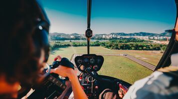 A tourist in a helicopter grabbed the lever, almost killing the whole group (video)
