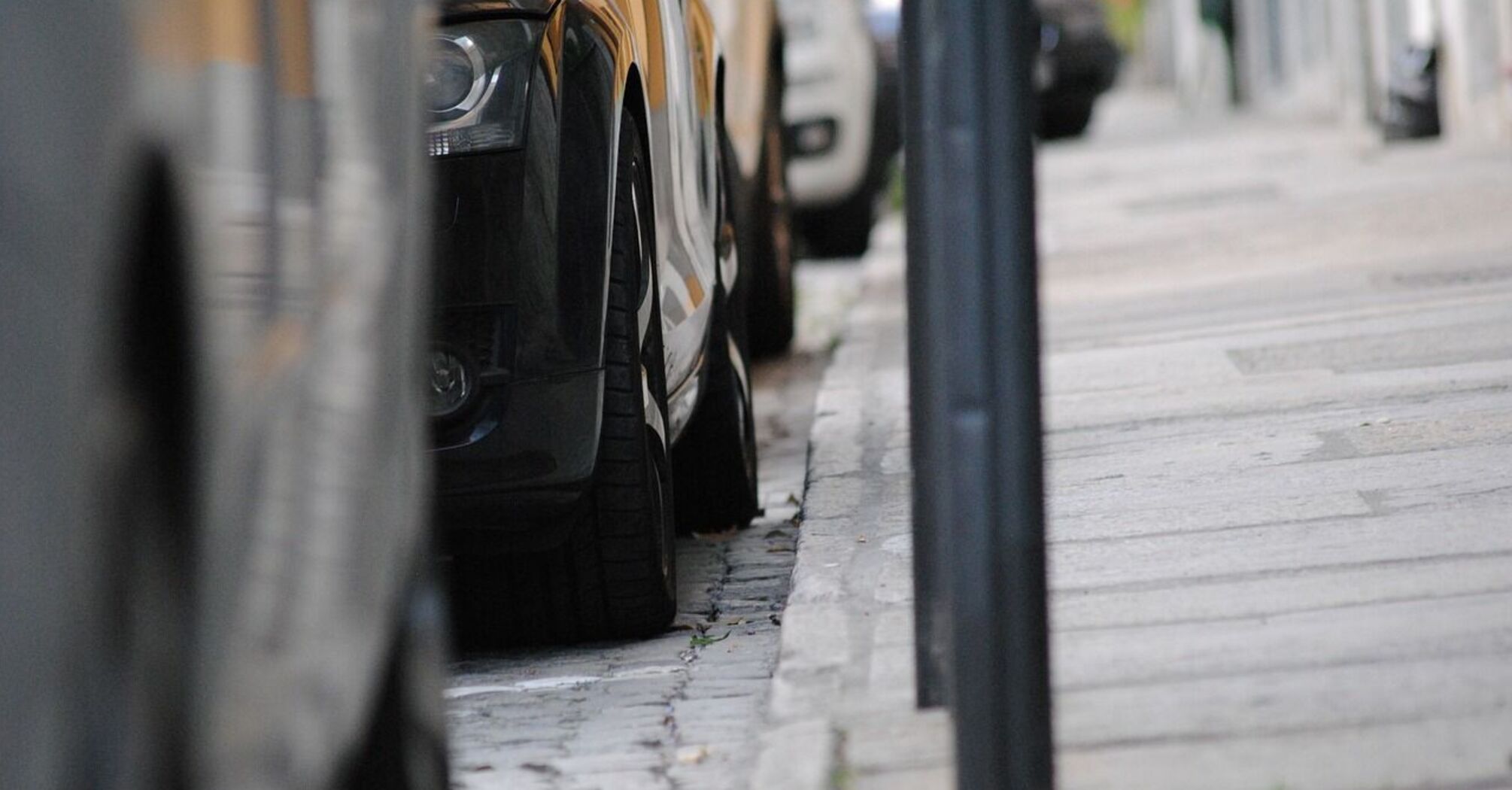 A new law could restrict "nuisance" pavement parking
