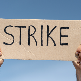 Air traffic controllers' strikes in Iceland: thousands of passengers affected before Christmas