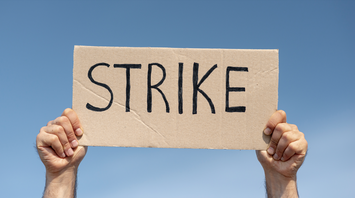 Air traffic controllers' strikes in Iceland: thousands of passengers affected before Christmas