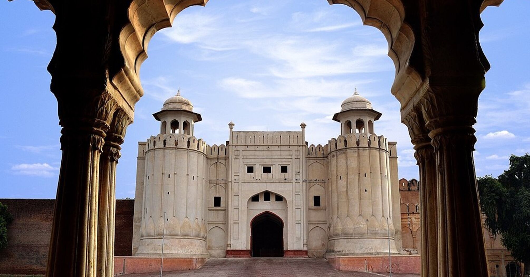 Tourists have started to visit Pakistan more frequently: statistical data