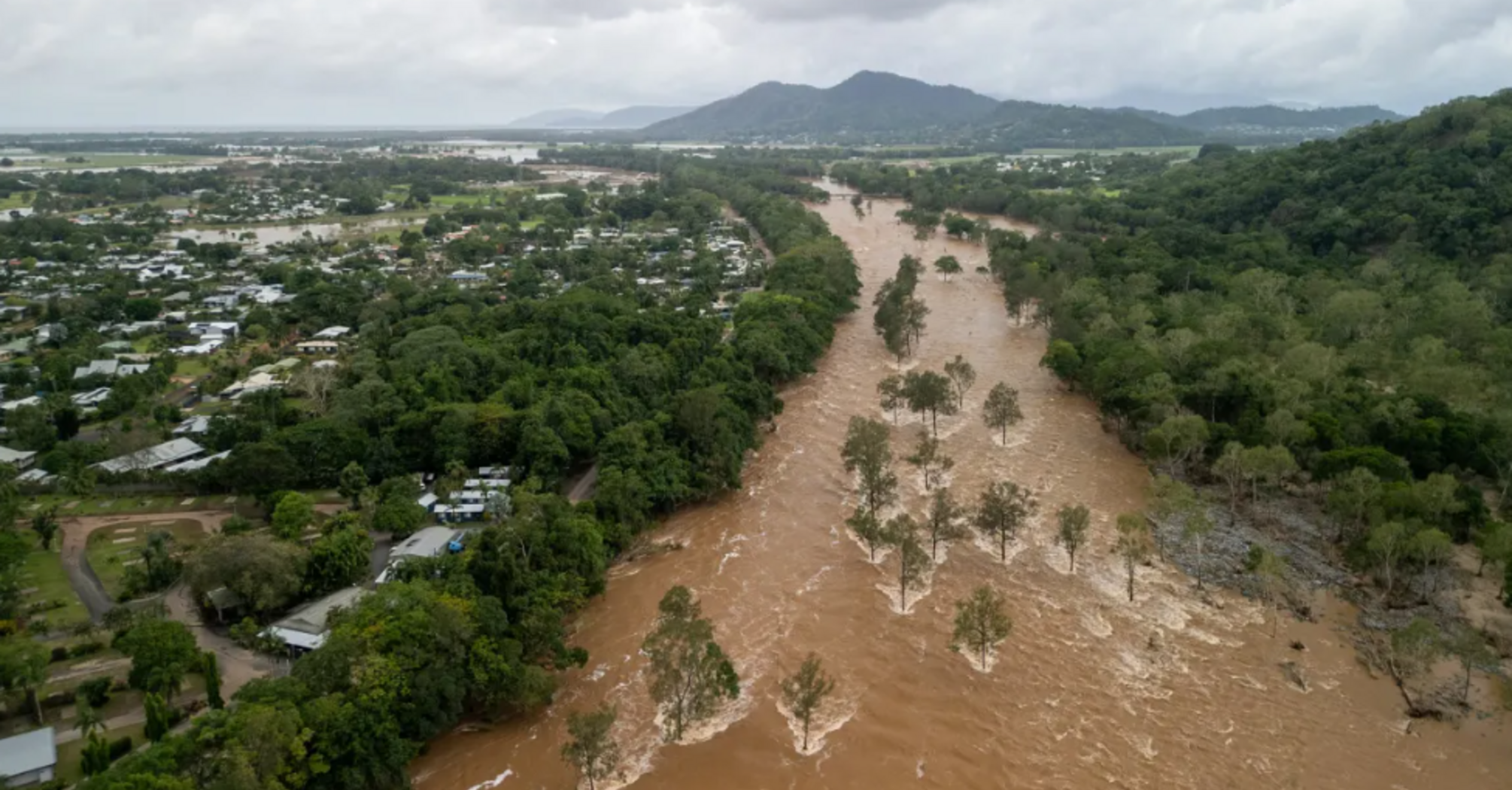 Australia hit by powerful floods