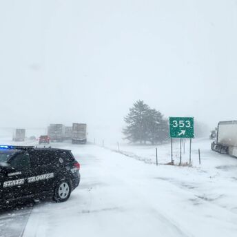Winter storm Donavan hits northern and central US, leaving traffic hampered