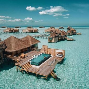 Vacation in the Maldives: Expectations vs. Reality