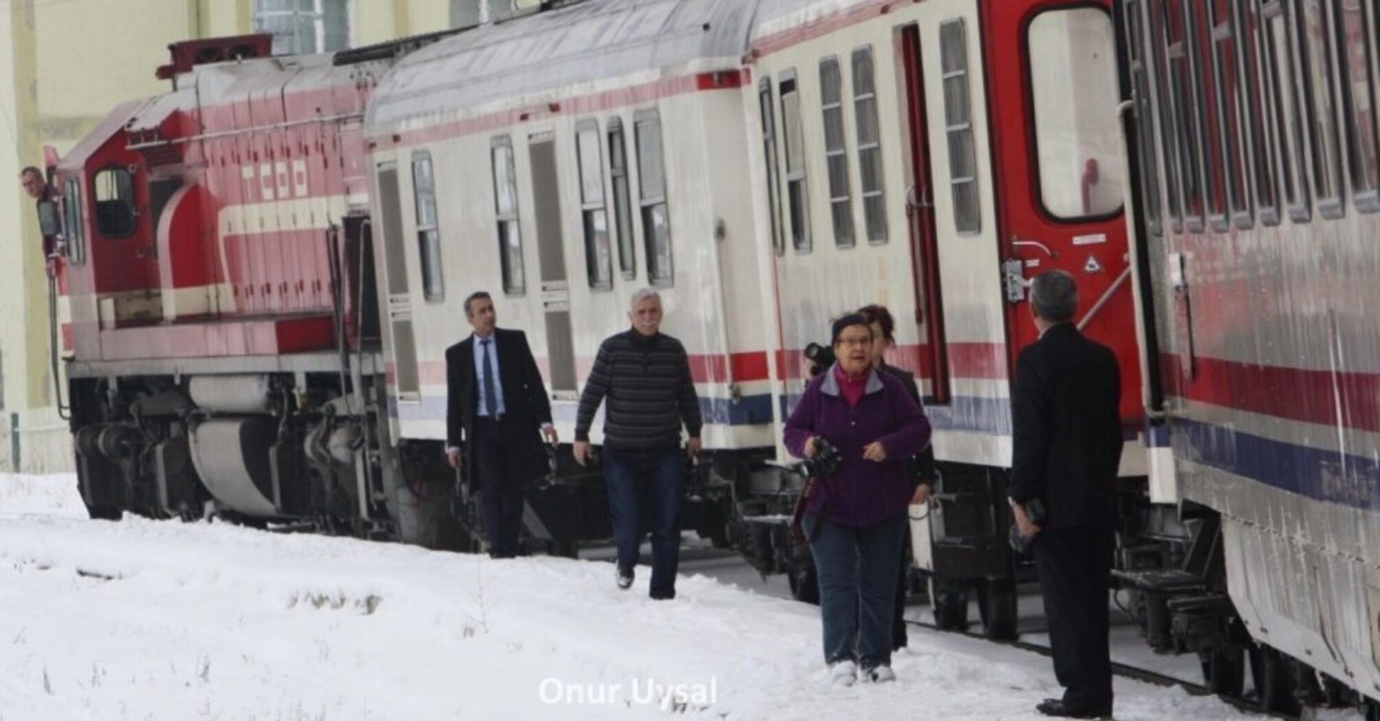 The best travel route from Ankara to Kars, Turkey. Traveling by sightseeing train Dogu Express