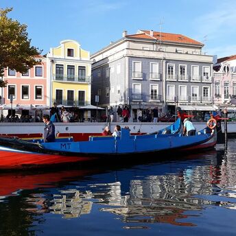 "Portuguese Venice": what the canal-dotted city of Aveiro looks like and why it is better than its Italian counterpart