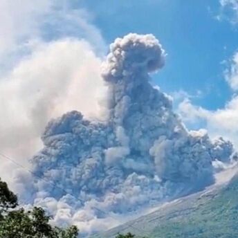 The Marapi volcano has awakened in Indonesia