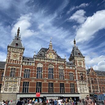 Amsterdam on a tight budget: 25 tips to save time and money