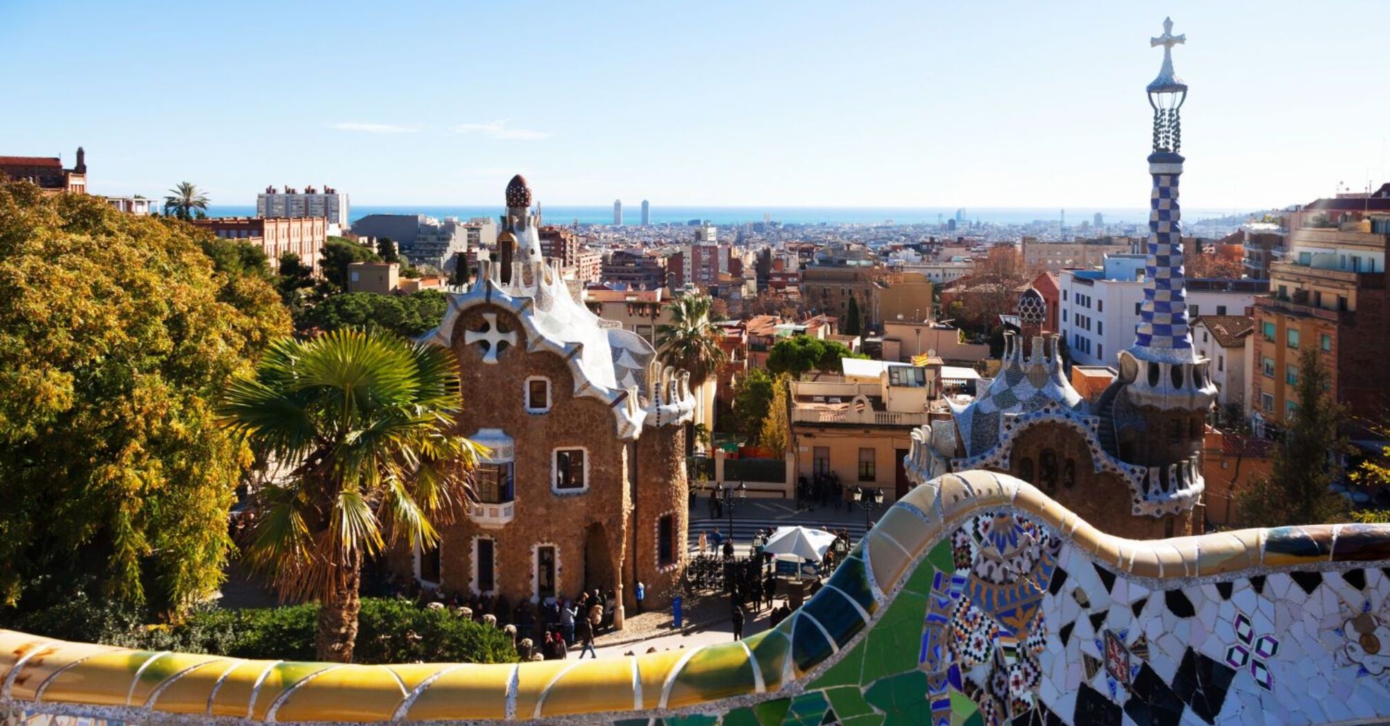 Budget vacations in Barcelona: architecture, delicious food and festivals