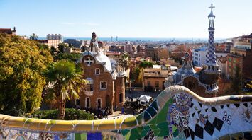 Budget vacations in Barcelona: architecture, delicious food and festivals
