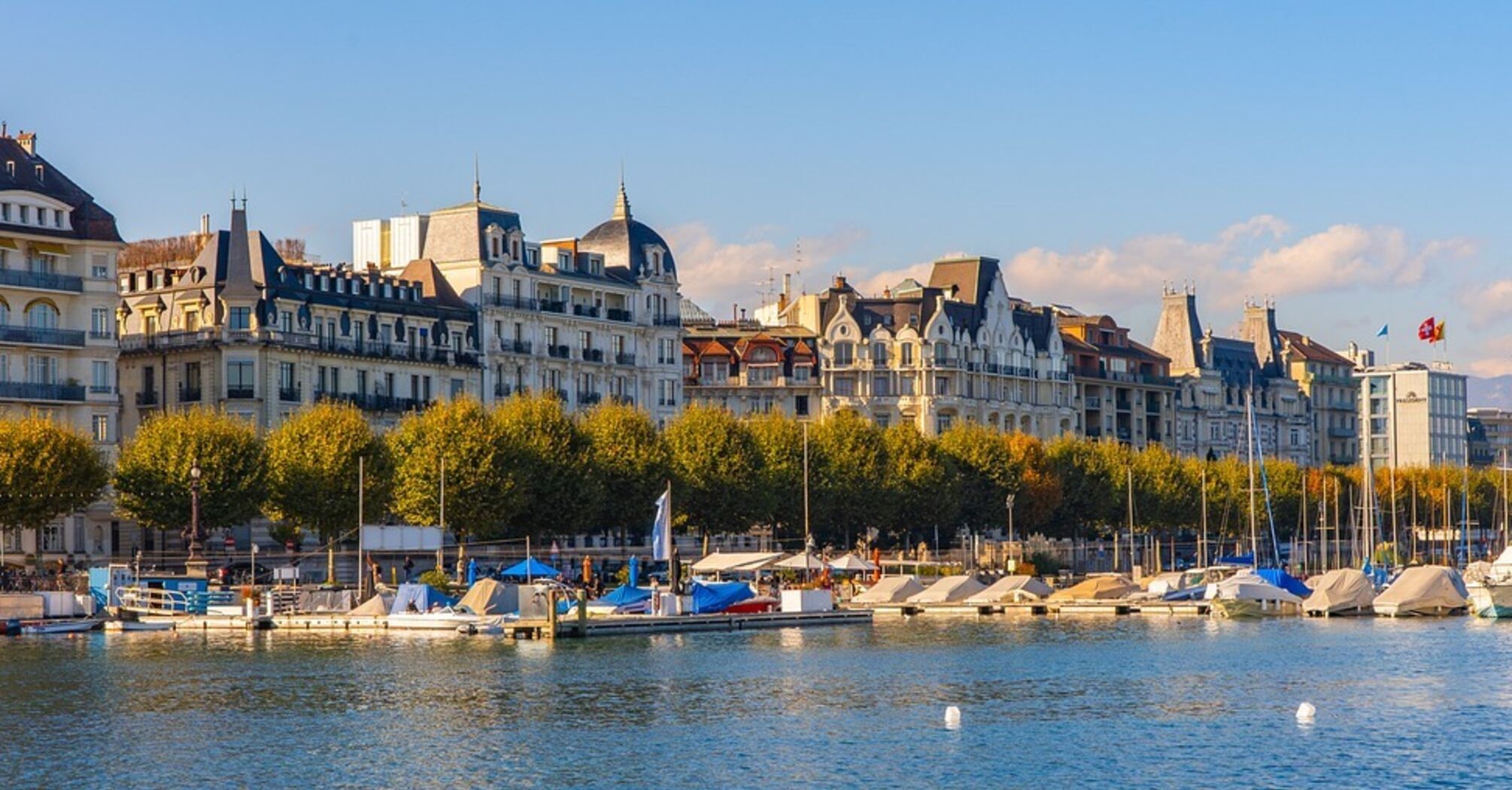 Escape to a magical city where and how to relax in Lake Geneva