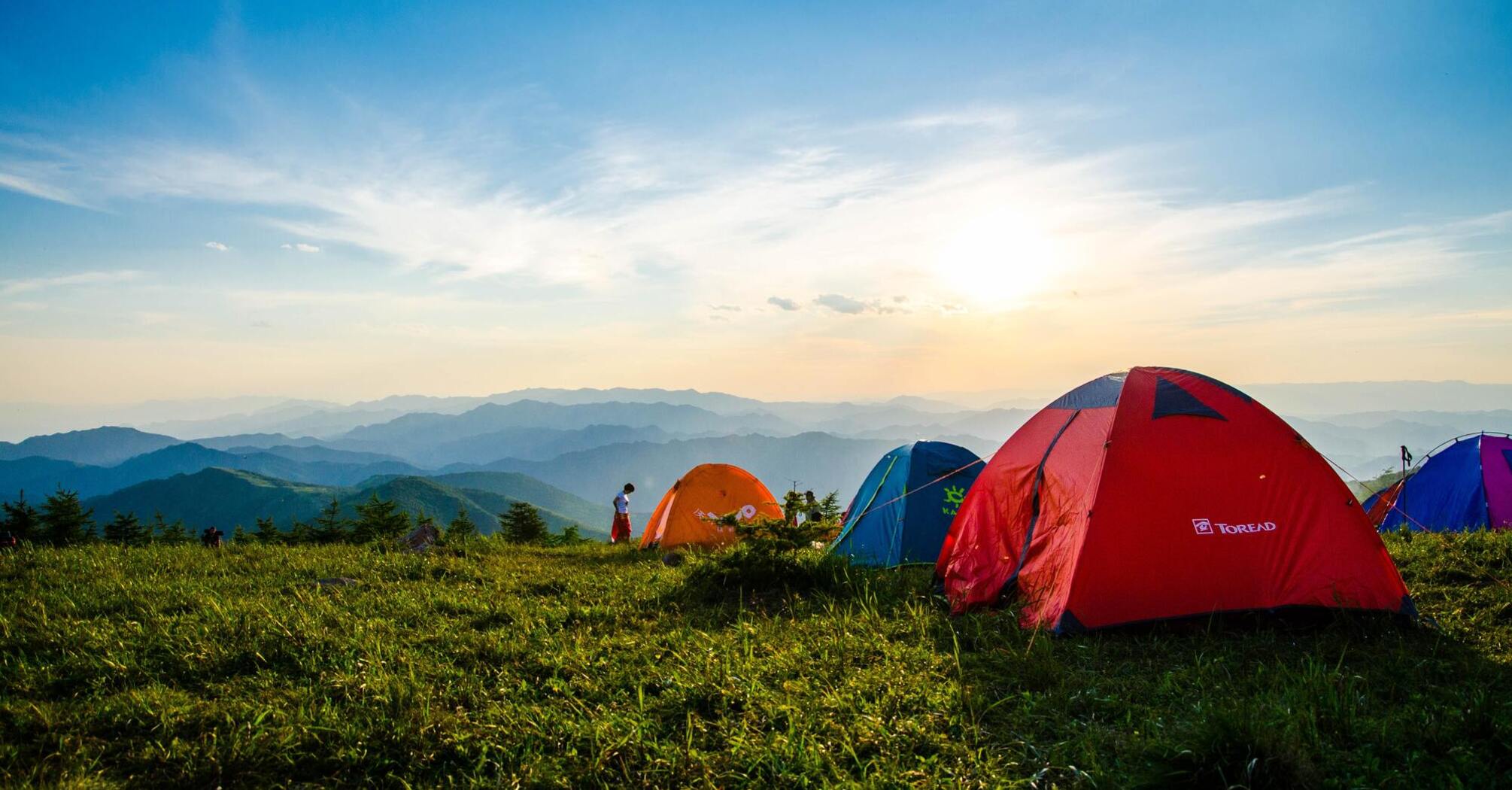Camping near Pigeon Forge on top of a mountain with beautiful views and access to various facilities