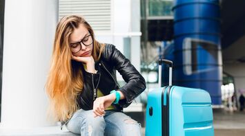 Airport queues, flight delays and cancellations: flight compensation rules and passenger rights