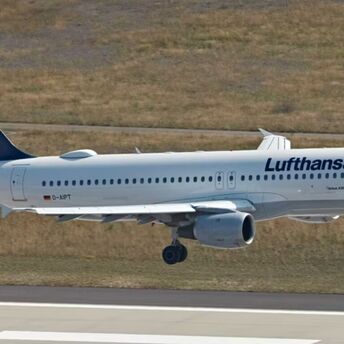 Lufthansa announces special London-Munich flights for Oktoberfest