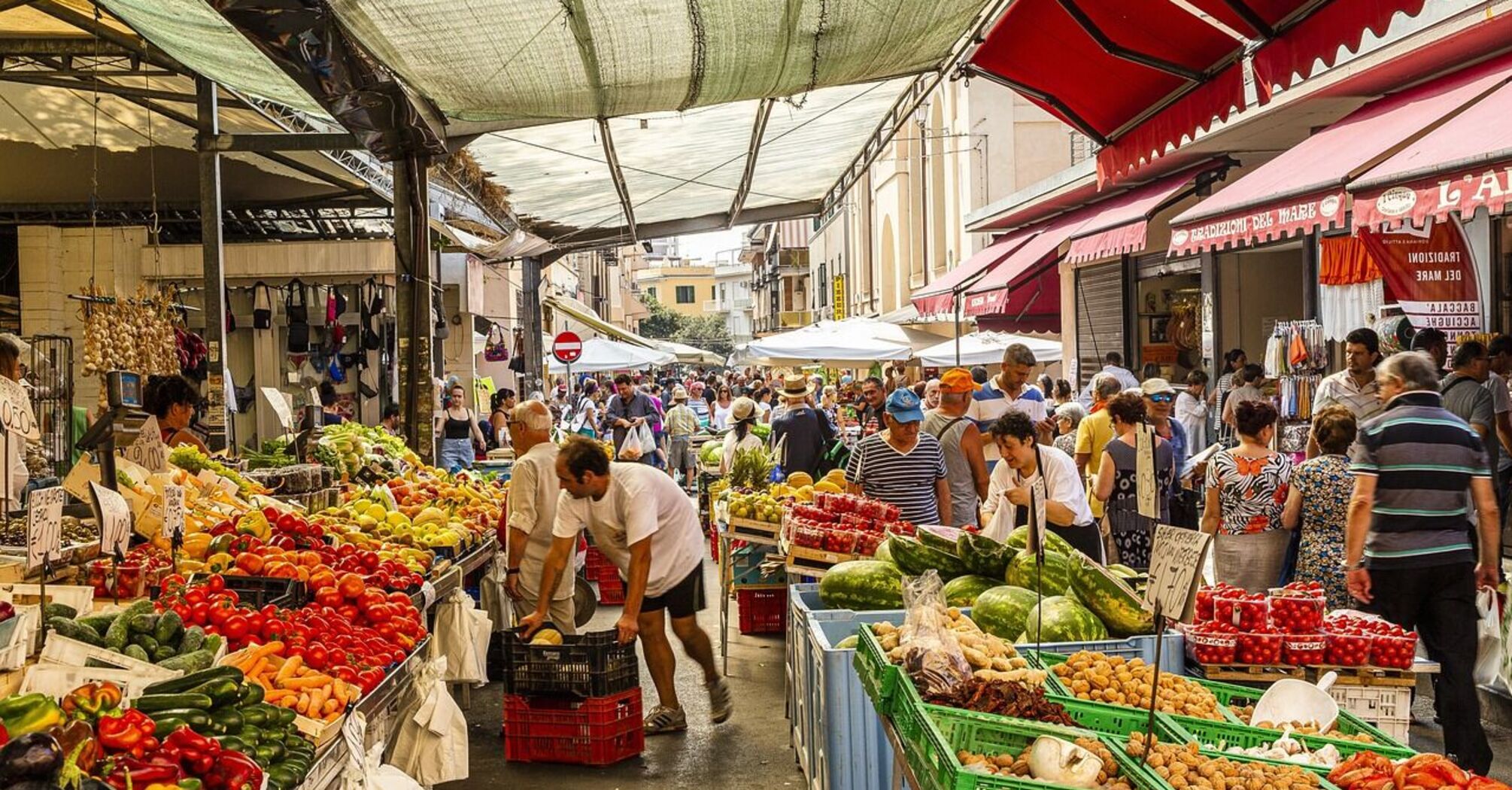 The best markets in Rome: 8 places for interesting shopping