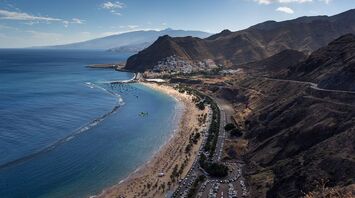 Selfie warning: tourists traveling to the Canary Islands are told about restrictions