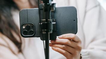 A tourist became a porn star against her will: a scandal at a famous Greek resort