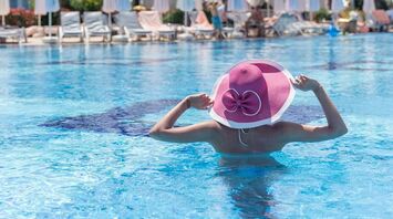 Tourists in Italy may not be allowed to go to the pool: a strict rule applies