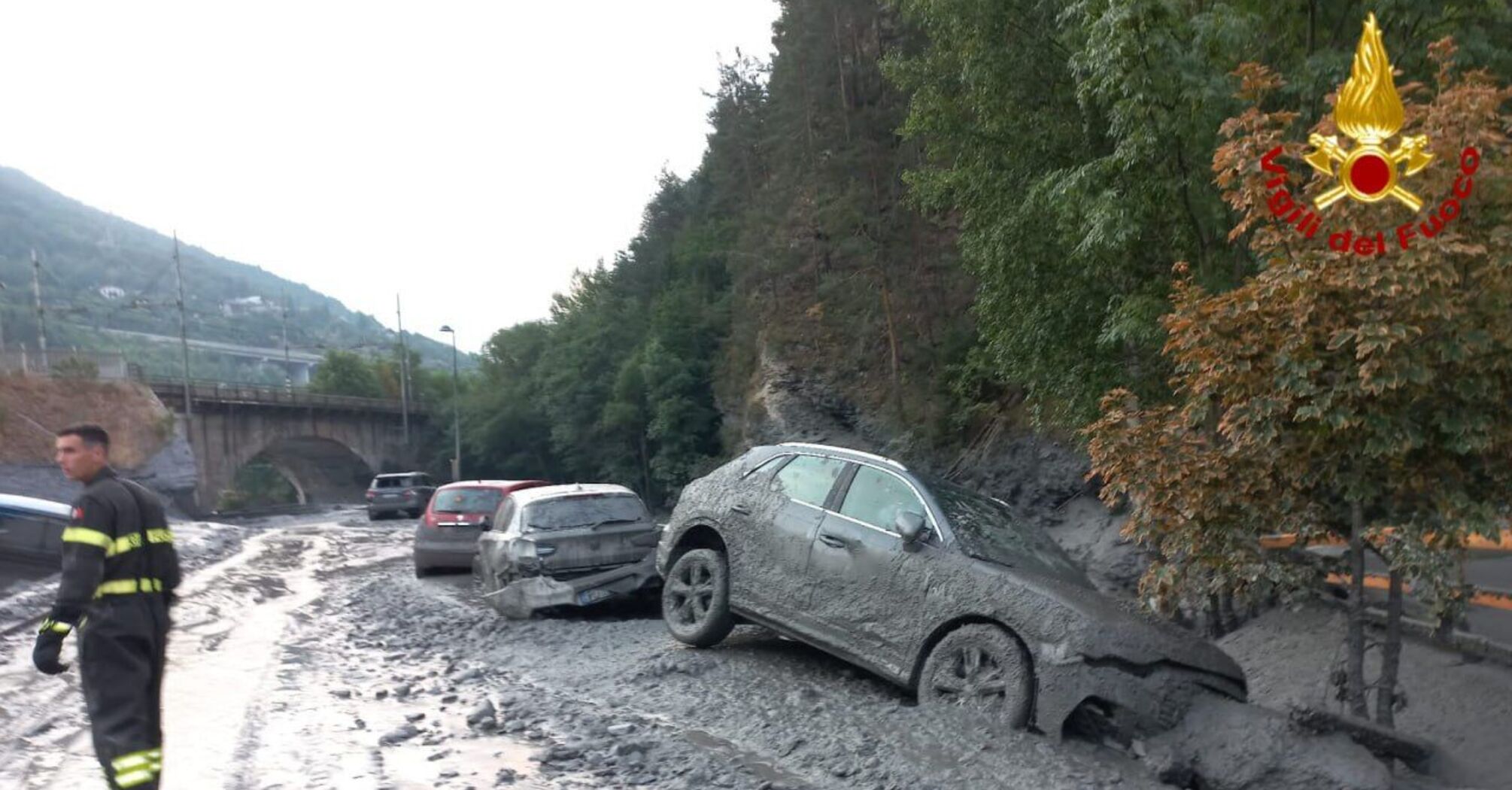 Mud "tsunami" hits city in Italy