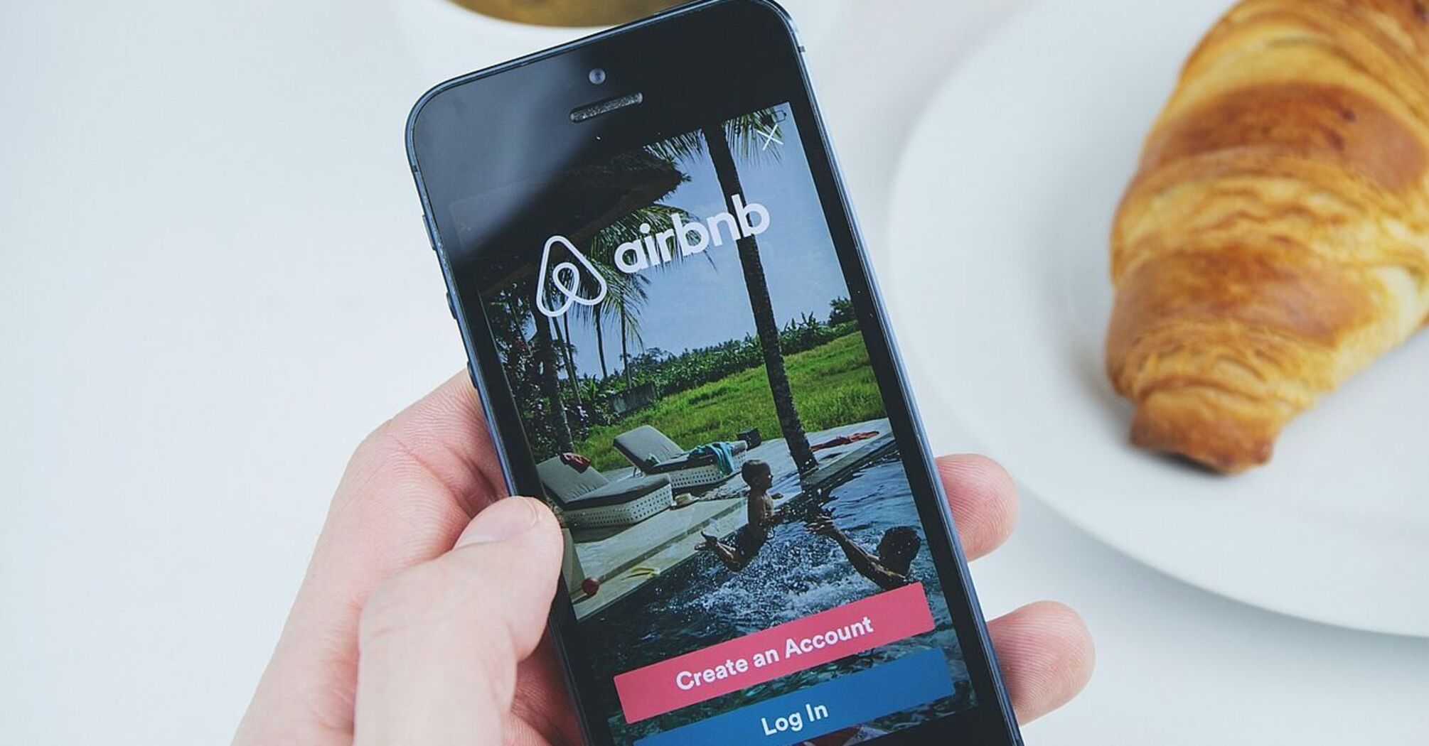 Can ruin your vacation: what details to check when booking an Airbnb accommodation