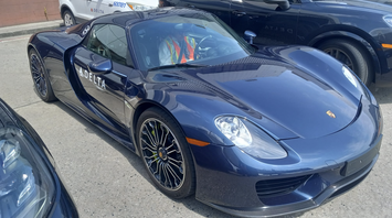 Delta Airlines took selected passengers for a ride in a Porsche 918 Spyder hypercar. Photo