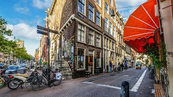 Flea markets are popular in Amsterdam