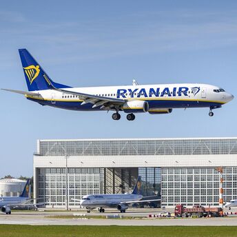 Ryanair will reopen its base at the airport of a famous European city