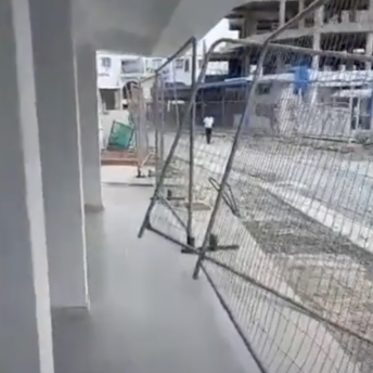 A tourist arrived on a dream vacation in Cyprus and saw a construction site instead of a resort. Video.