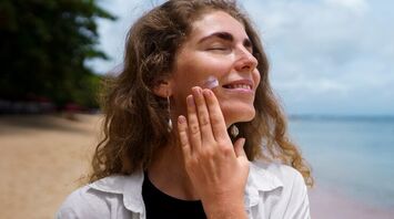 Why it's crucial to always apply sunscreen before flying