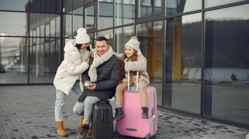 11 tips that will help survive a flight with children