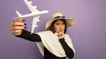 In earphones and boots: flight attendants shared etiquette tips during the flight
