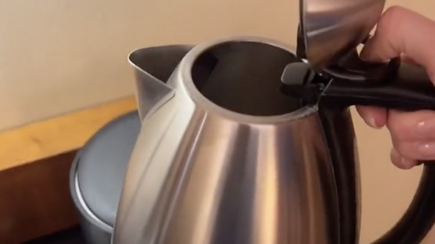 A stewardess named three things in a hotel room she tries not to touch and explained what's wrong with them