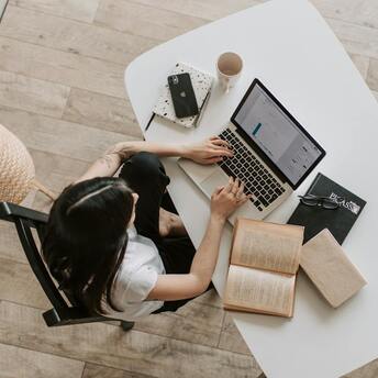 The best sites for finding vacation accommodations. Your go-to wand for all desires, budgets and occasions